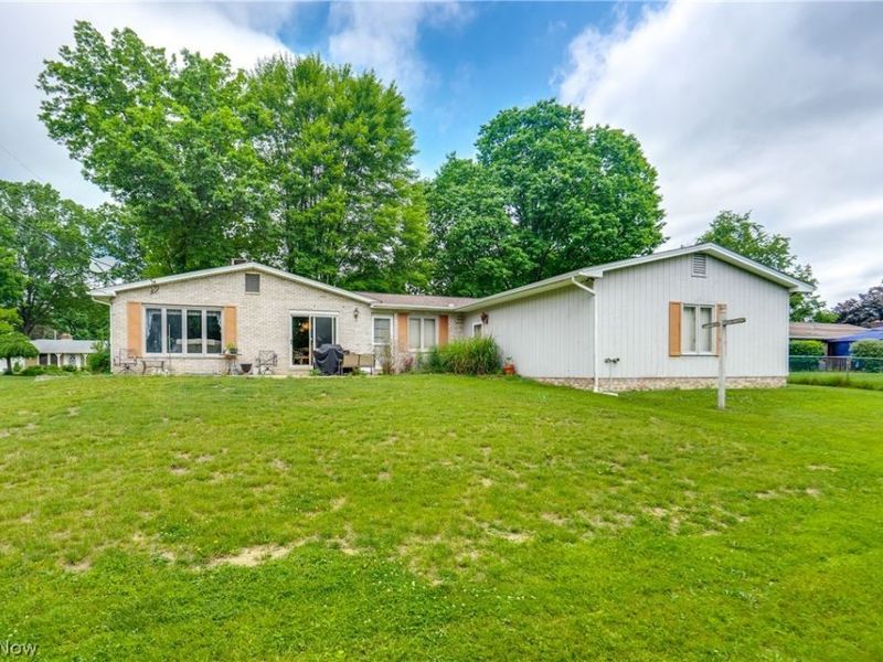 3120 Bambi Street NW, Canton, OH 44709 Photo 24