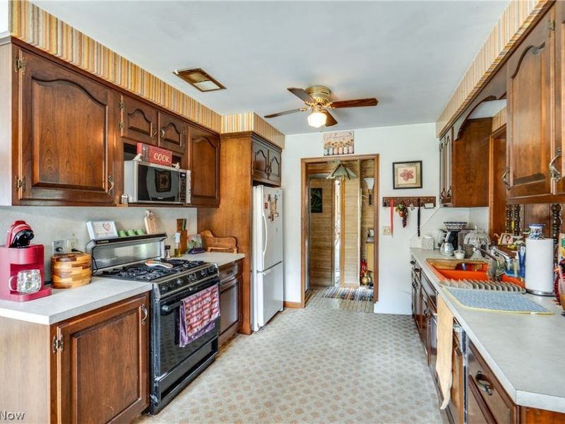 3120 Bambi Street NW, Canton, OH 44709 Photo 7