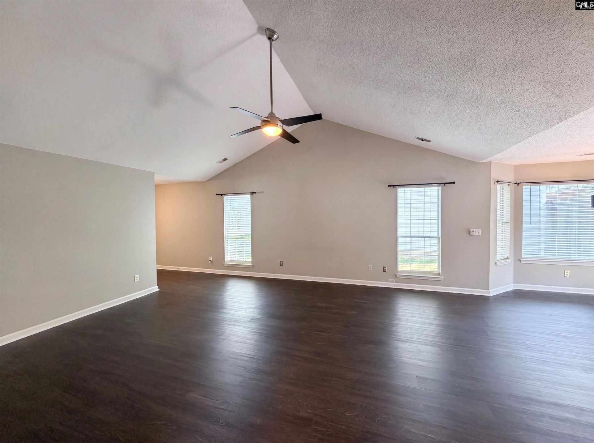 4 Bucktail Way  Photo 11
