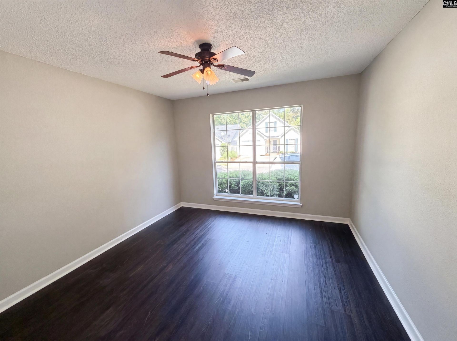 4 Bucktail Way  Photo 4