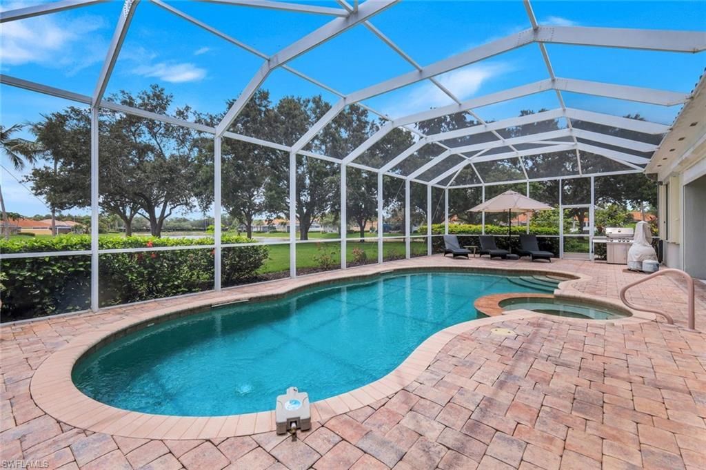 5855 Charlton Way , Naples, FL 34119 Photo