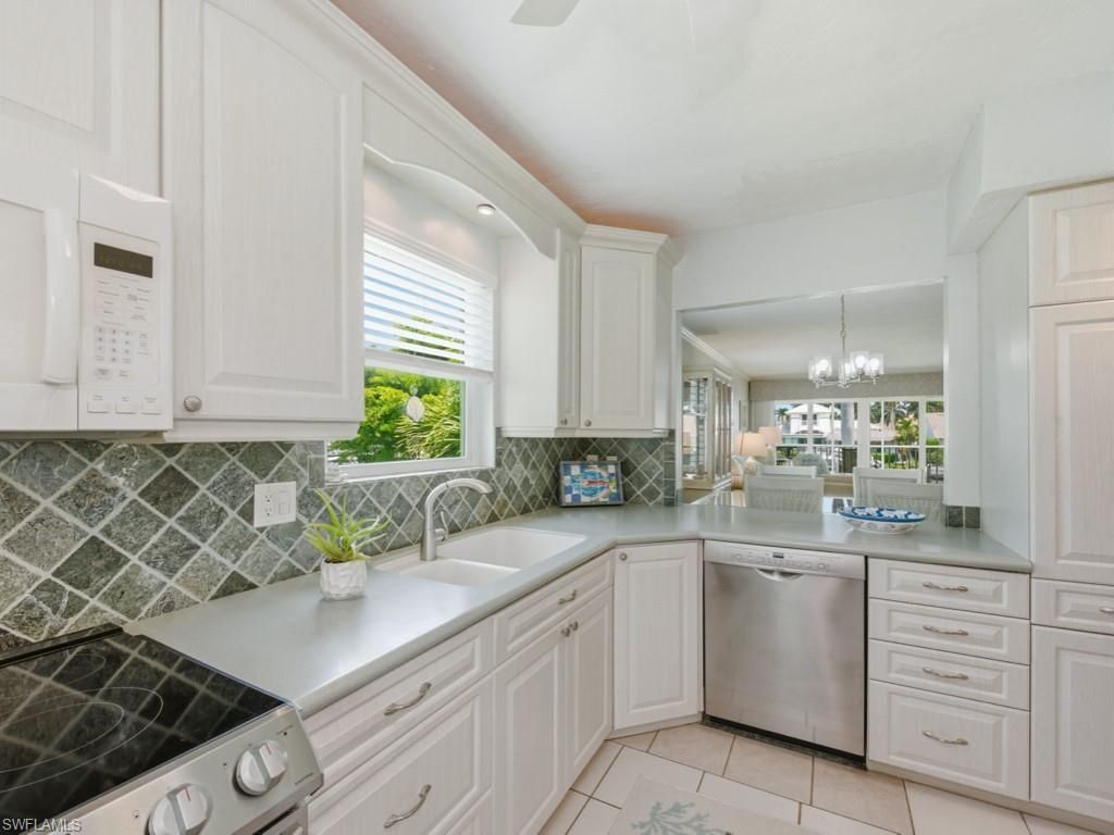 860 Panama Ct, Unit 206, Marco Island, FL 34145 Photo
