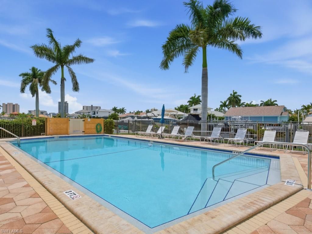 860 Panama Ct, Unit 206, Marco Island, FL 34145 Photo