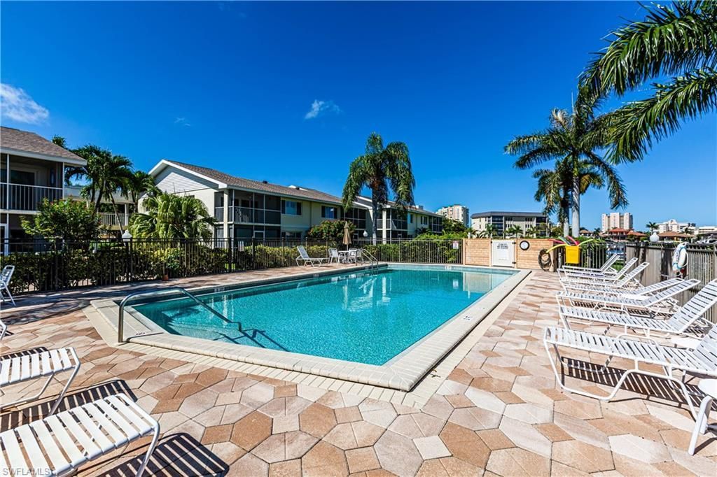 860 Panama Ct, Unit 206, Marco Island, FL 34145 Photo