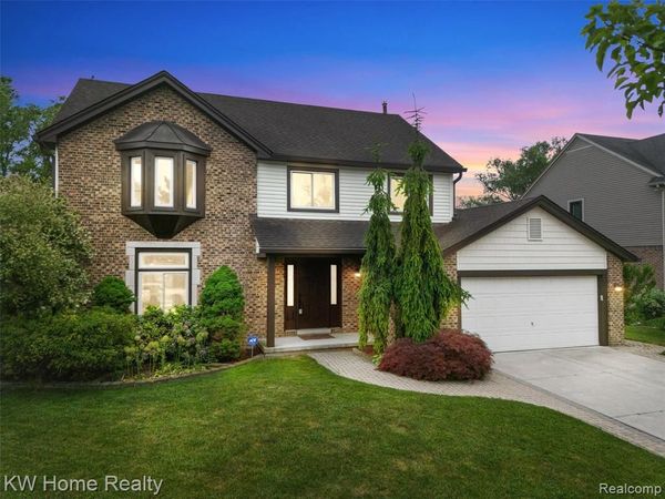 45095 Turnberry Court , CANTON, MI 48188