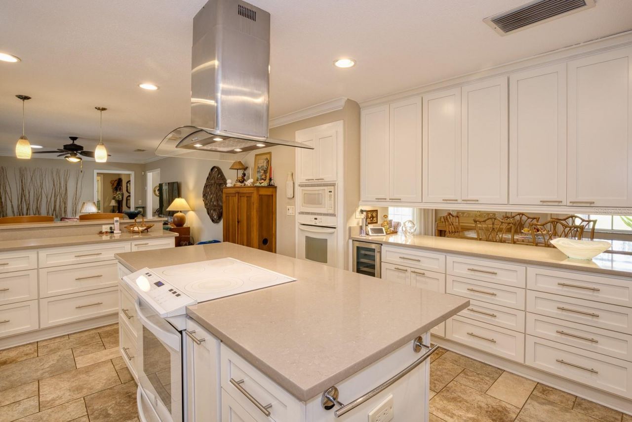 900 N Citrus Avenue, Howey in the Hills, FL 34737 Photo