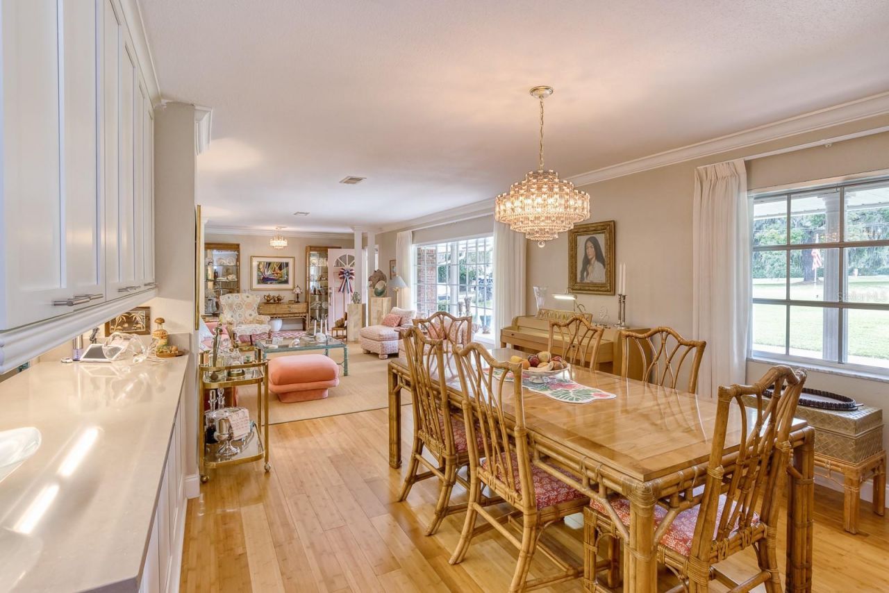 900 N Citrus Avenue, Howey in the Hills, FL 34737 Photo