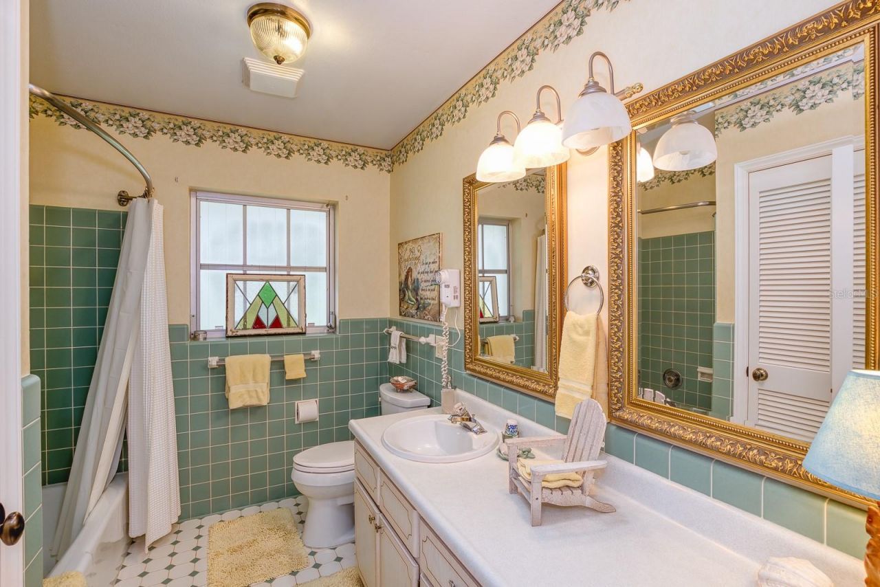 900 N Citrus Avenue, Howey in the Hills, FL 34737 Photo