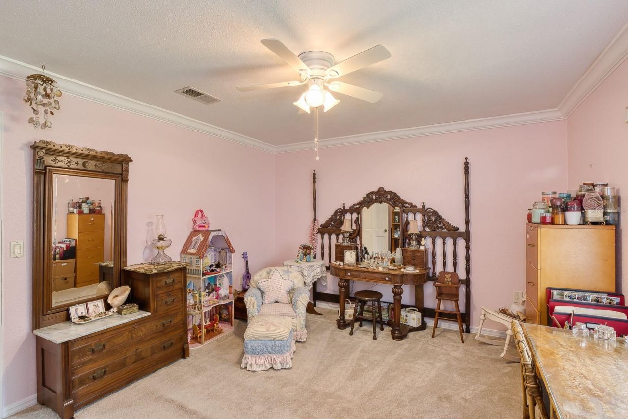900 N Citrus Avenue, Howey in the Hills, FL 34737 Photo