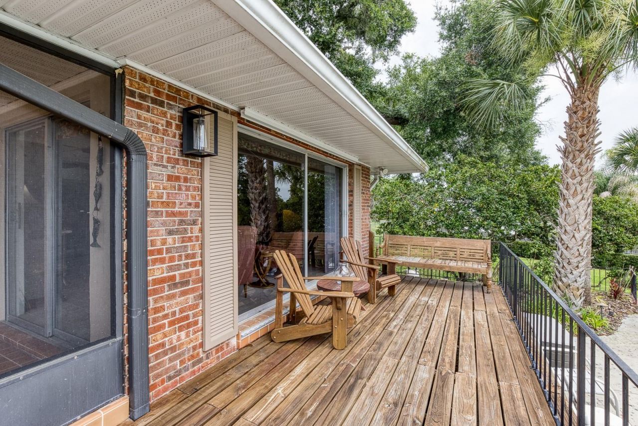 900 N Citrus Avenue, Howey in the Hills, FL 34737 Photo