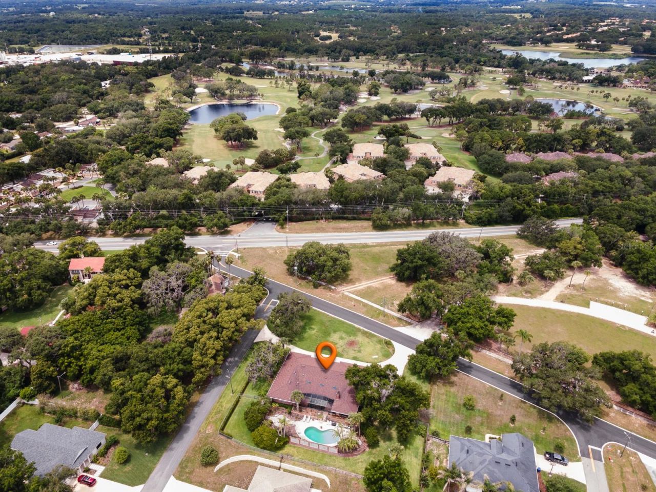 900 N Citrus Avenue, Howey in the Hills, FL 34737 Photo