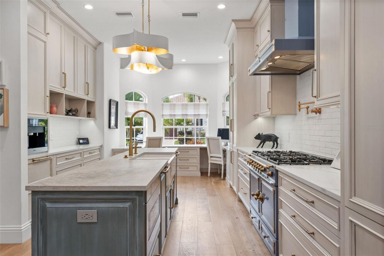 1915 Clematis Street, Sarasota, FL 34239 Photo