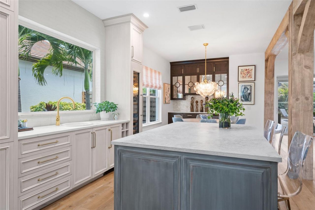1915 Clematis Street, Sarasota, FL 34239 Photo