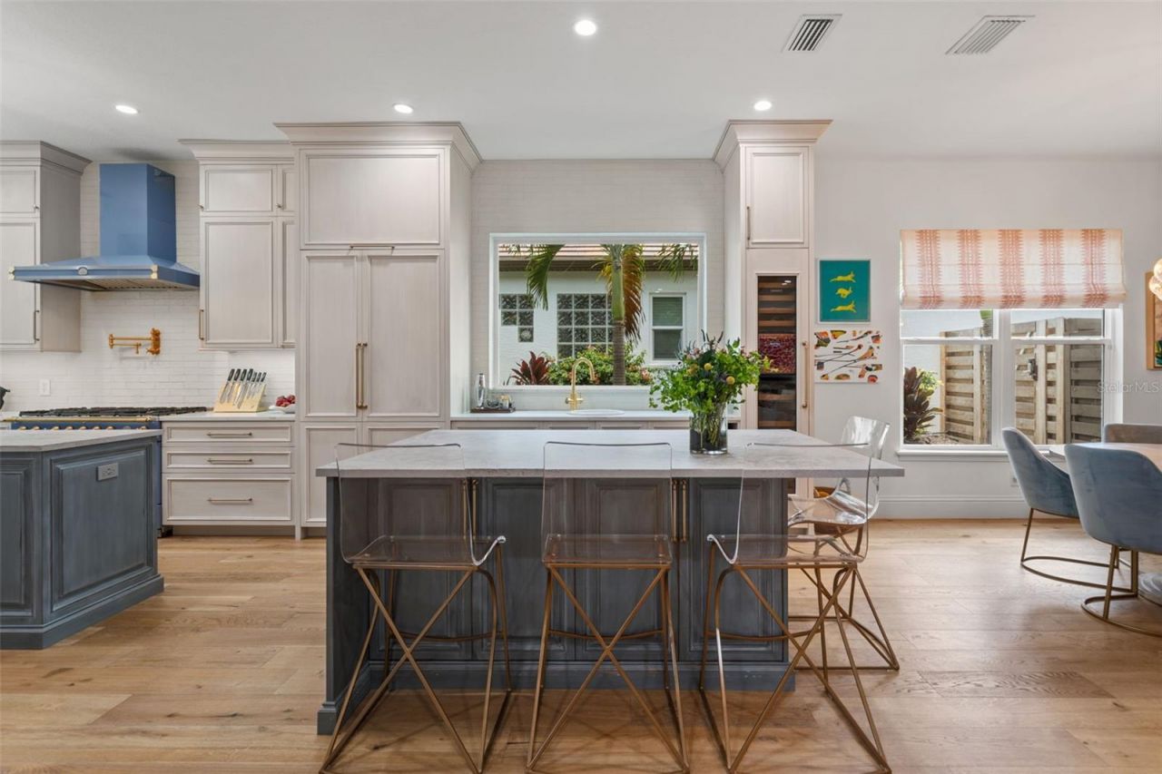 1915 Clematis Street, Sarasota, FL 34239 Photo
