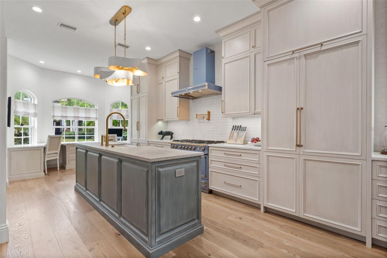 1915 Clematis Street, Sarasota, FL 34239 Photo