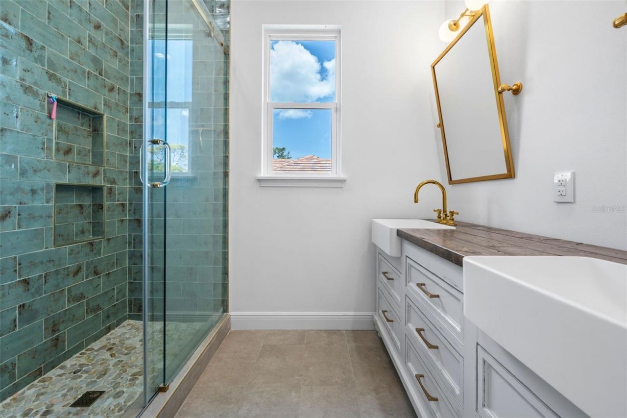 1915 Clematis Street, Sarasota, FL 34239 Photo