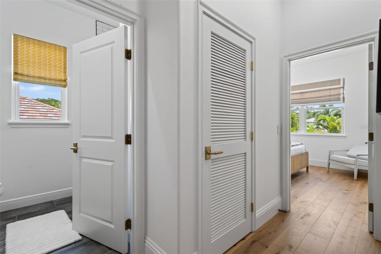 1915 Clematis Street, Sarasota, FL 34239 Photo