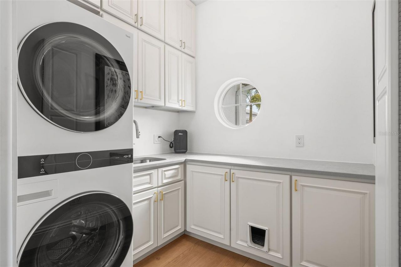 1915 Clematis Street, Sarasota, FL 34239 Photo
