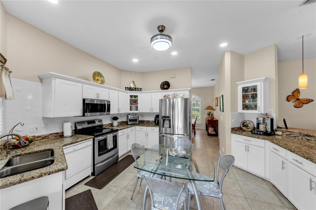 7816 Marigold Avenue, Tampa, FL 33614 Photo