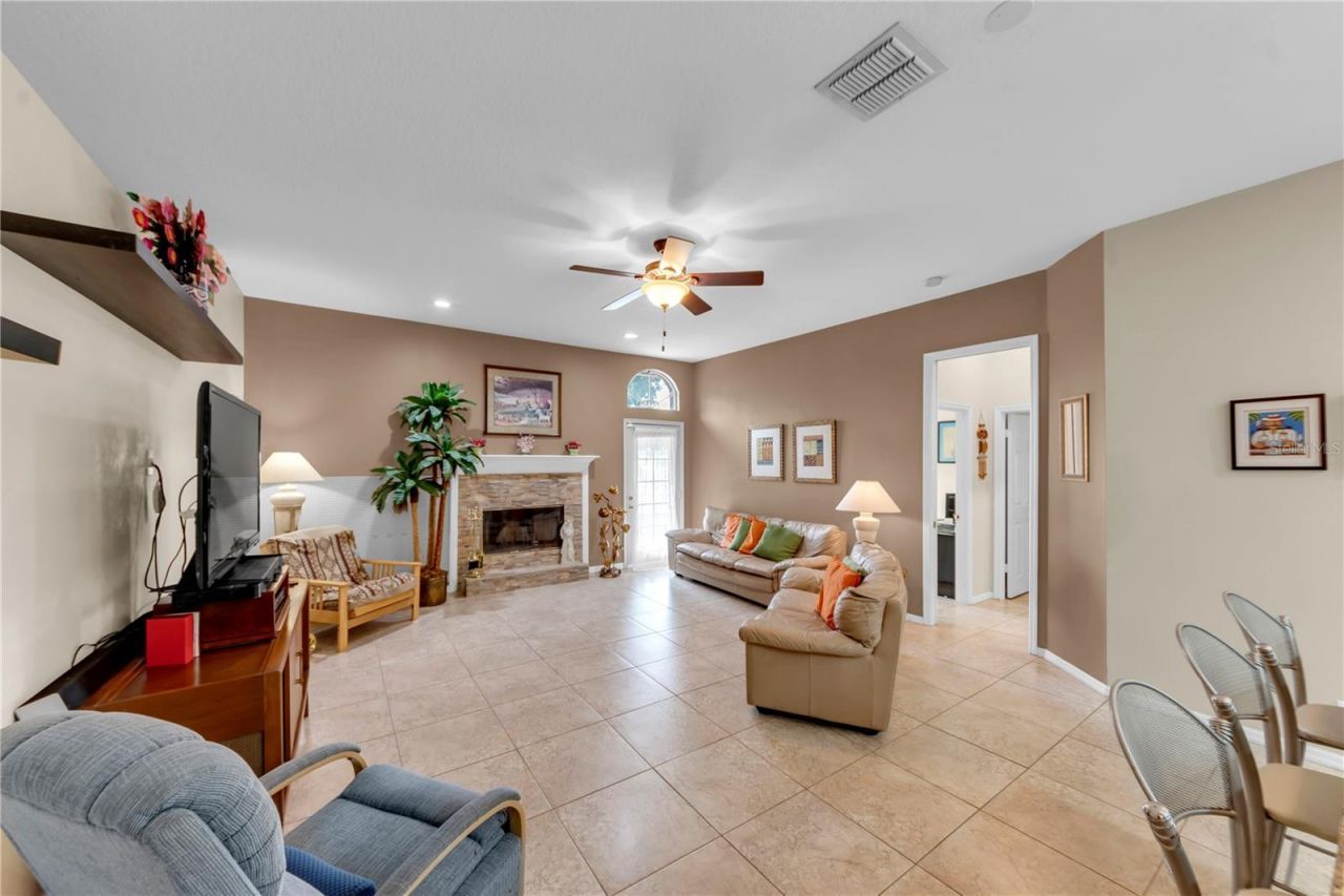 7816 Marigold Avenue, Tampa, FL 33614 Photo