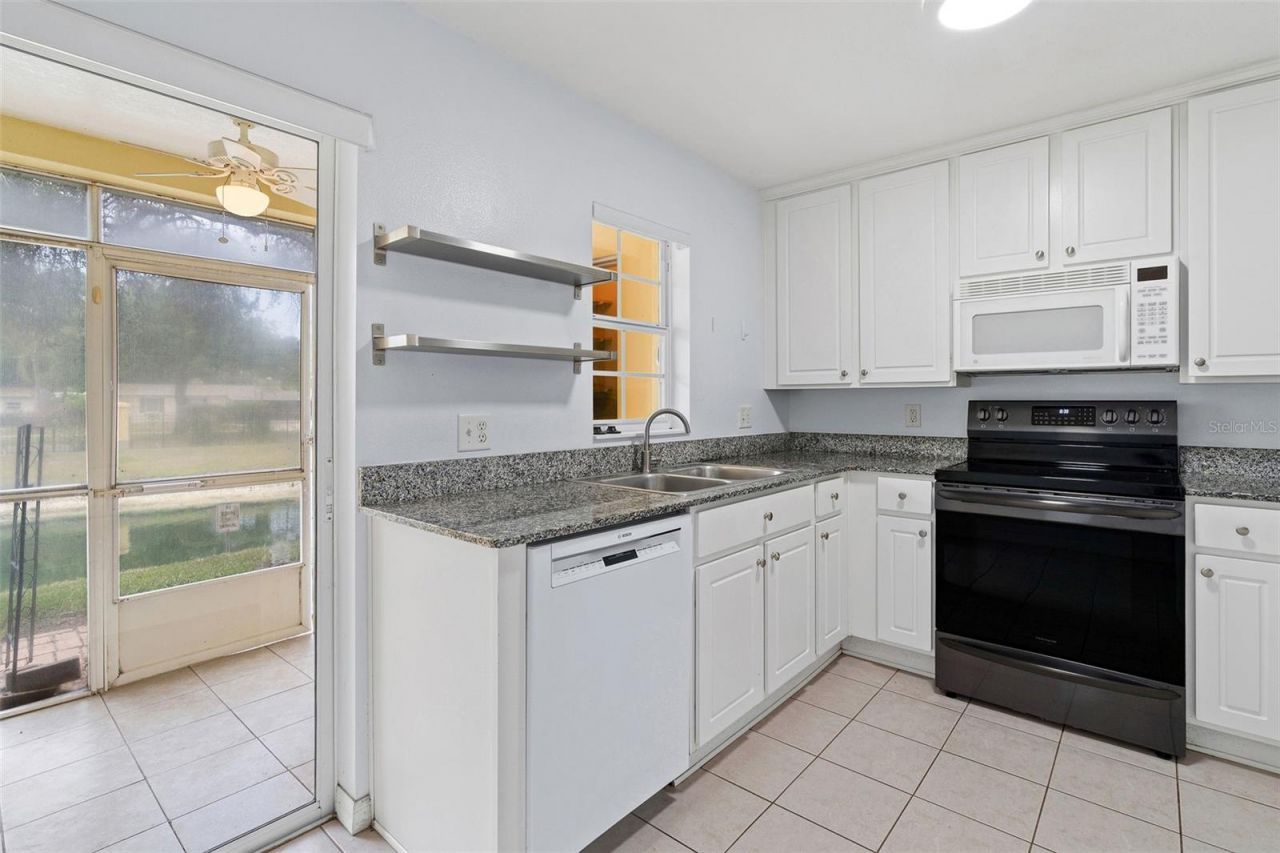 170 Coquina Bay Drive , Saint Petersburg, FL 33705 Photo