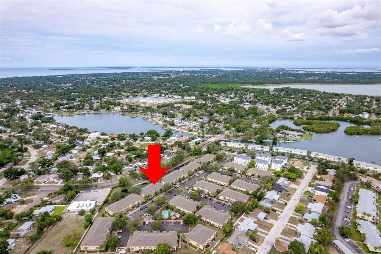 170 Coquina Bay Drive , Saint Petersburg, FL 33705 Photo