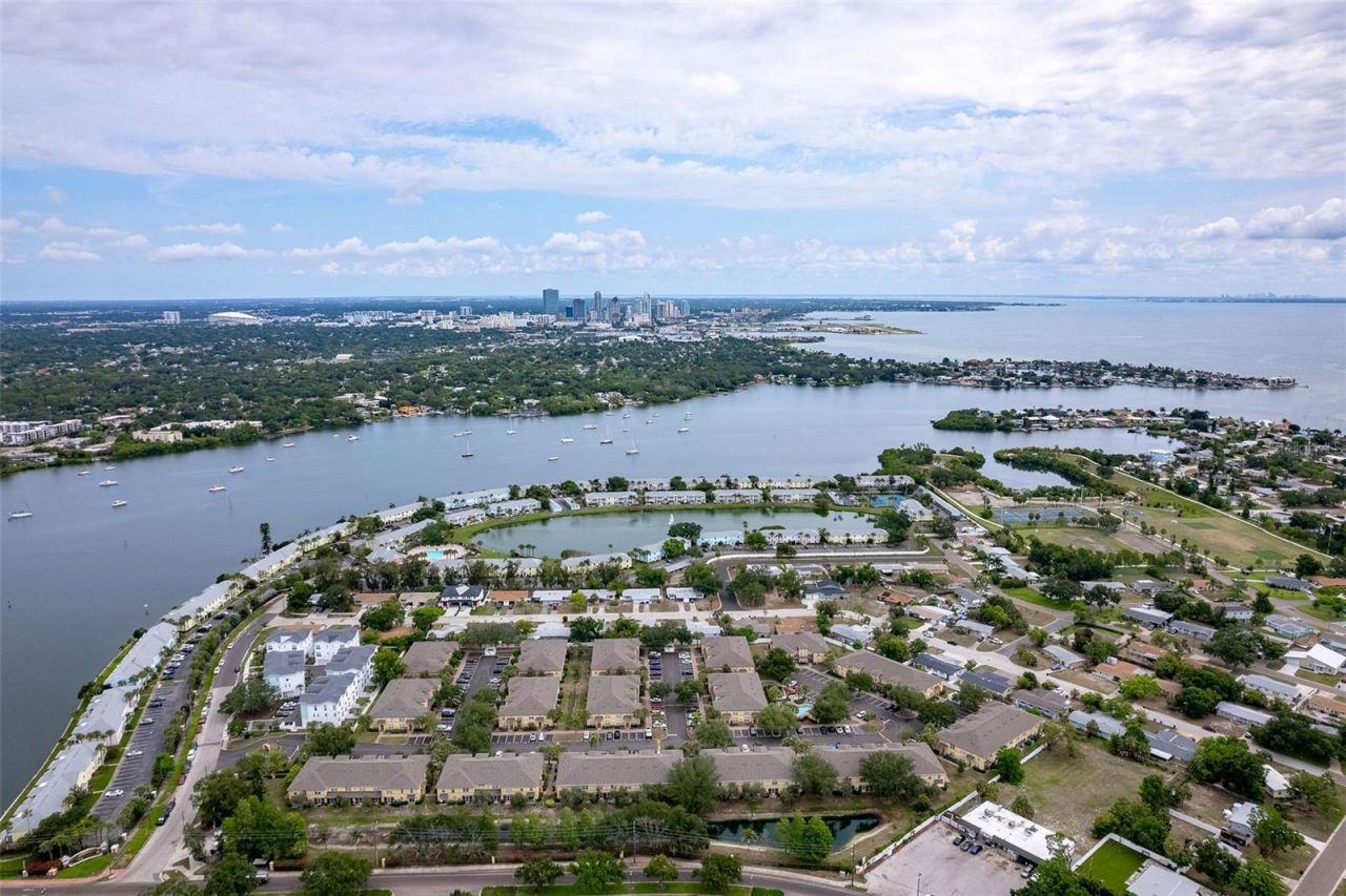 170 Coquina Bay Drive , Saint Petersburg, FL 33705 Photo