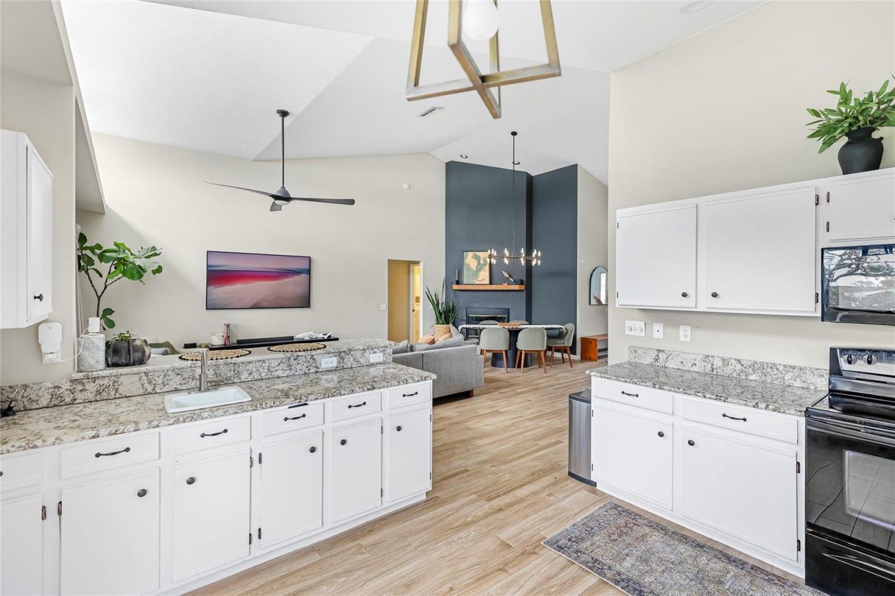 4304 14th Avenue E, Bradenton, FL 34208 Photo