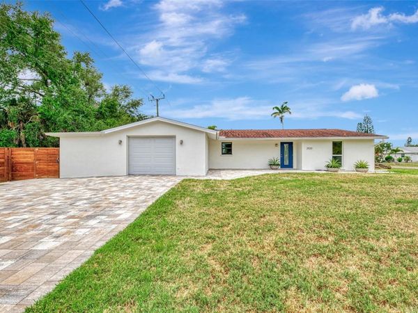 2920 GULF GATE DRIVE , SARASOTA, FL 34231