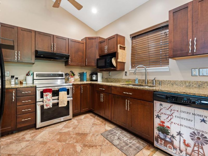1875 S Bayview Drive, Marblehead, OH 43440 Photo 13