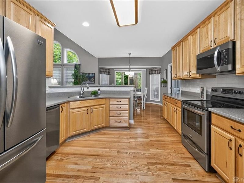 874 Augusta Boulevard, Miami Township, OH 45140 Photo 7