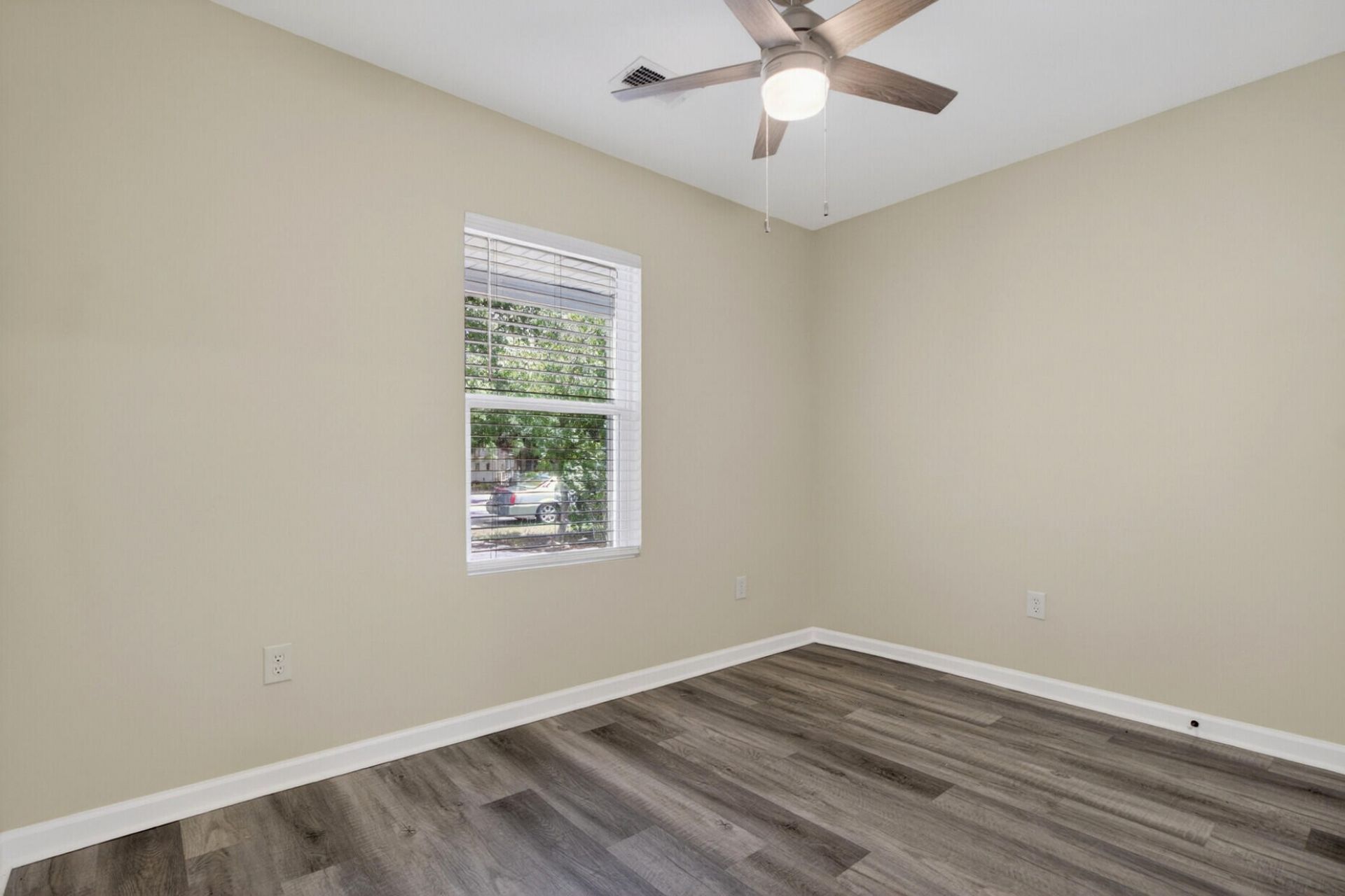 2116 Commander Road Photo 16