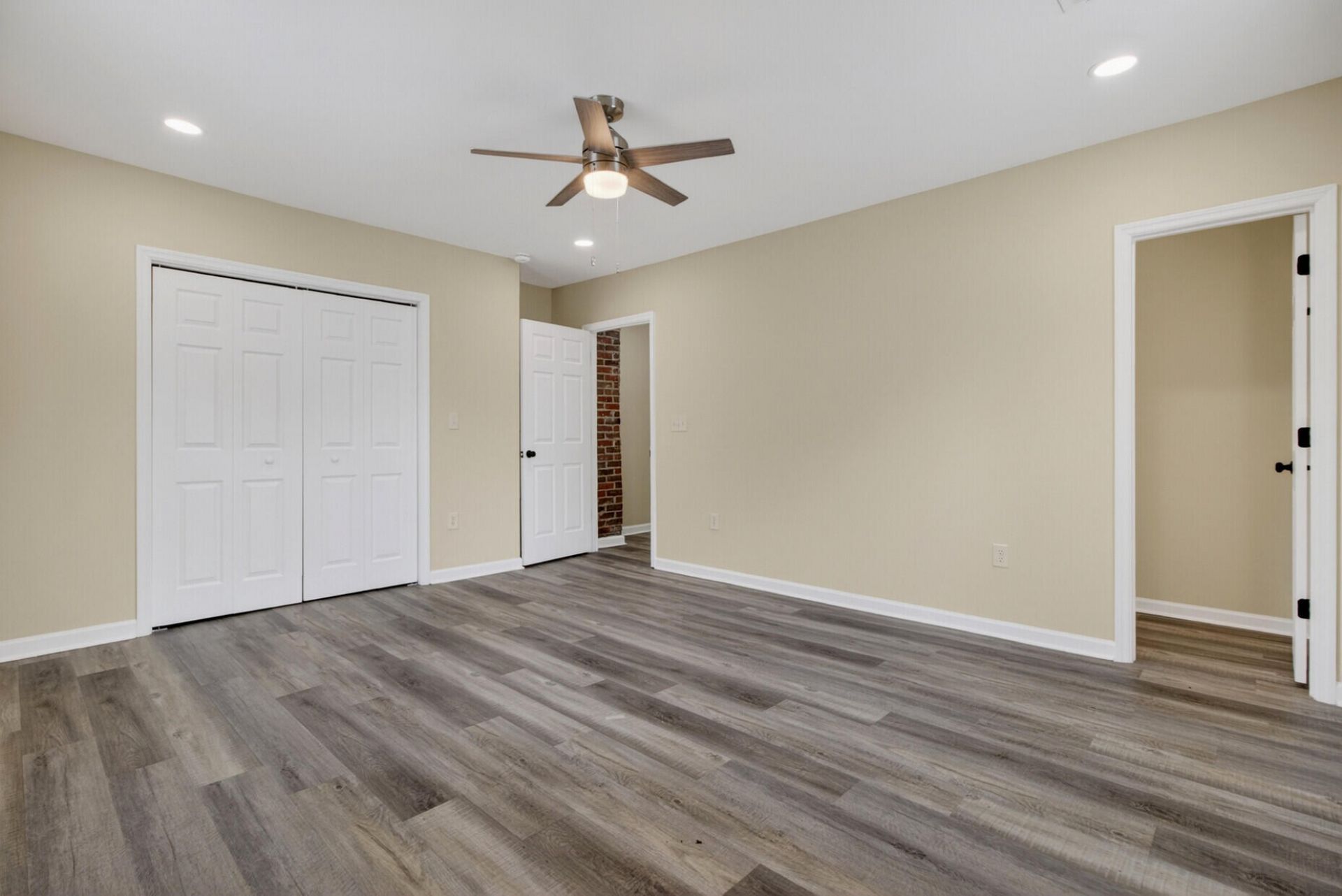 2116 Commander Road Photo 25