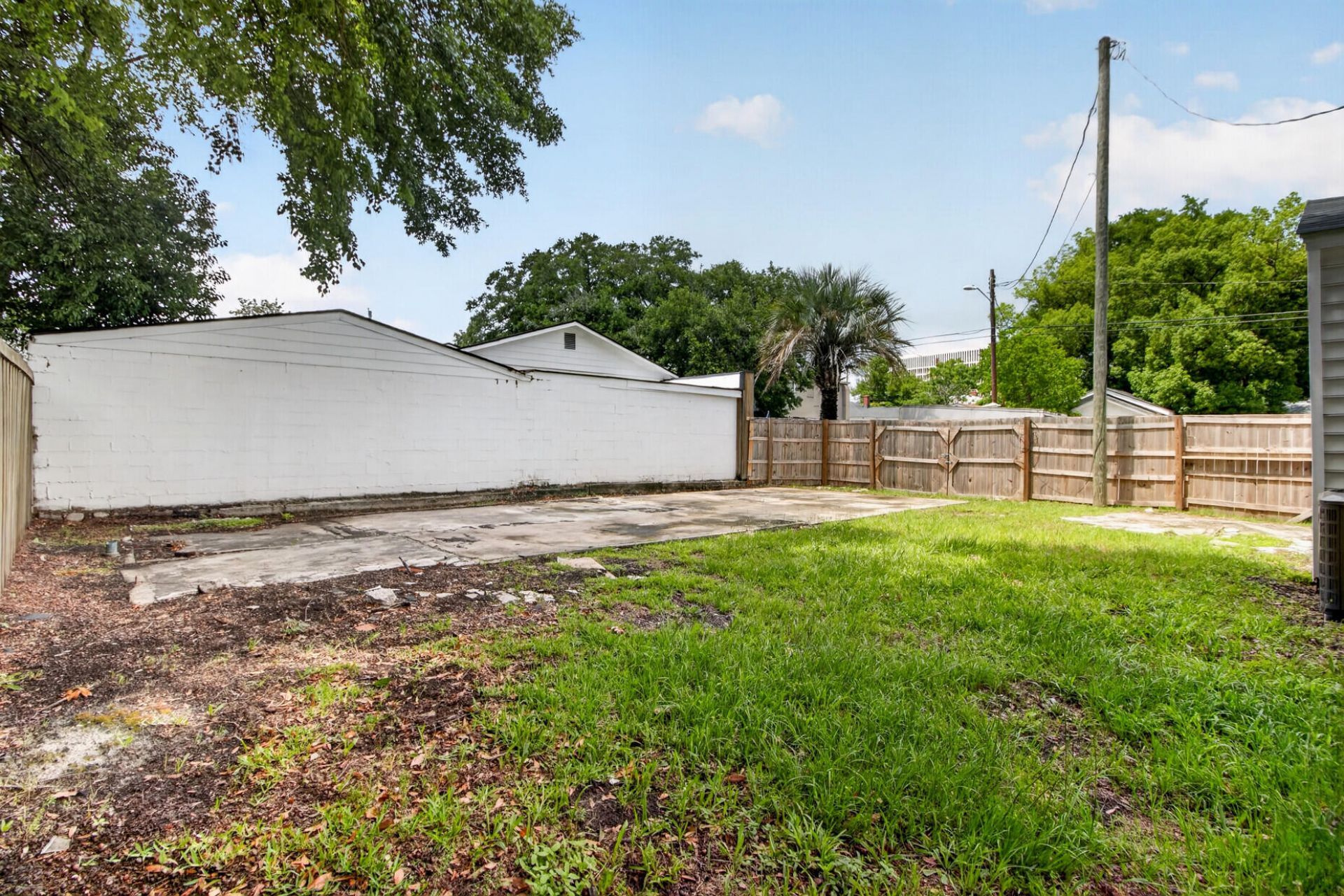 2116 Commander Road Photo 28