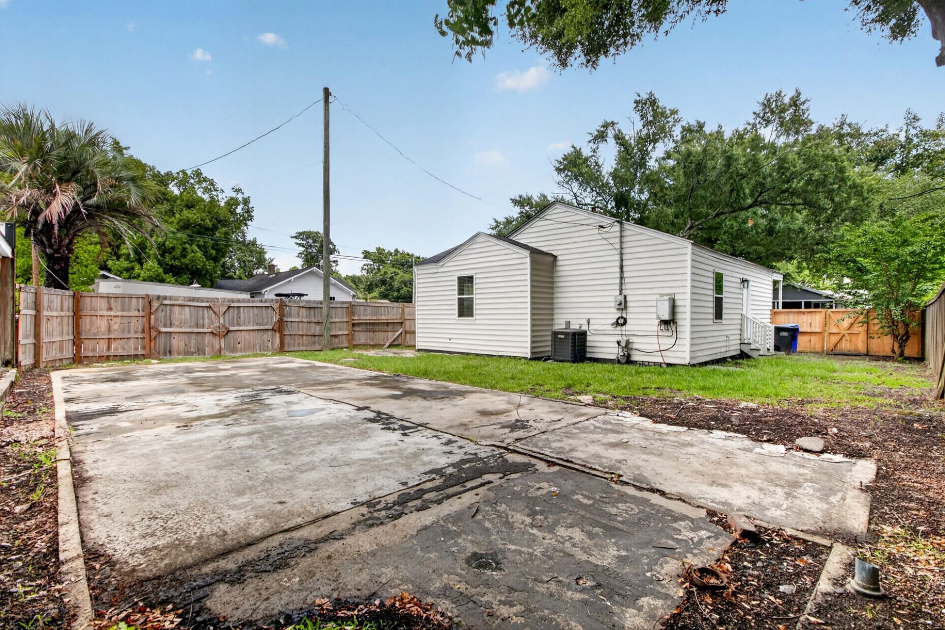 2116 Commander Road Photo 29