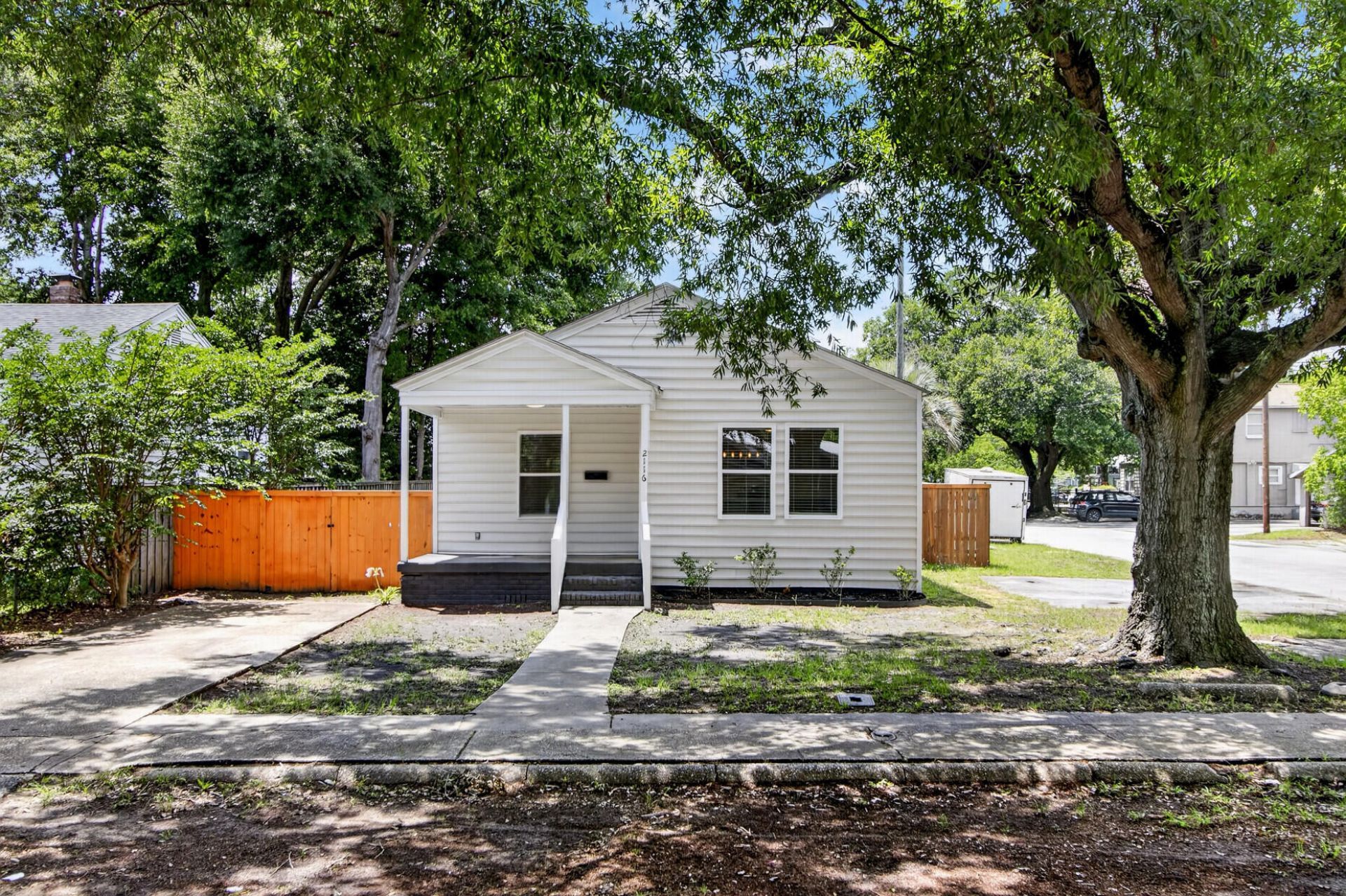 2116 Commander Road Photo 32