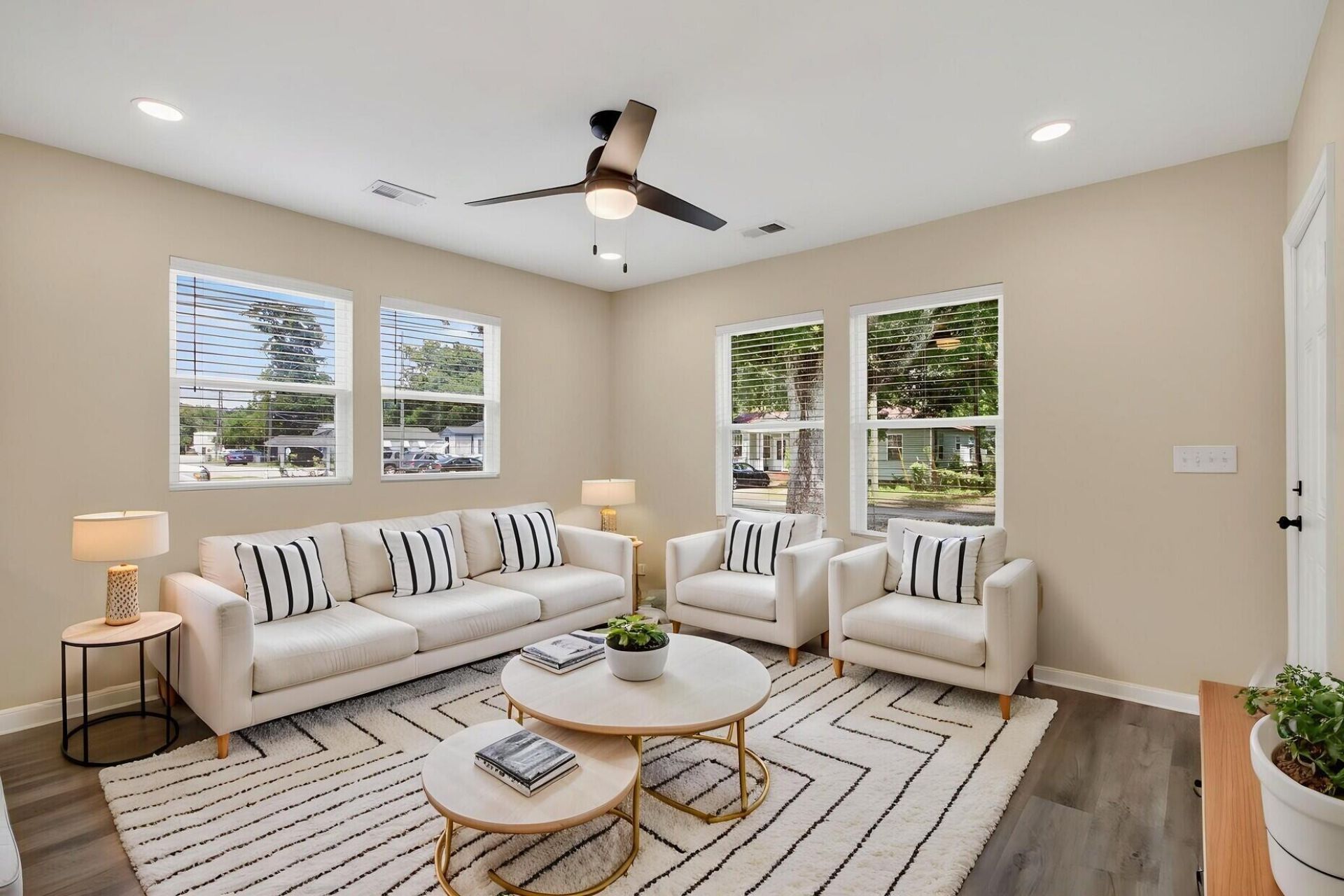 2116 Commander Road Photo 5