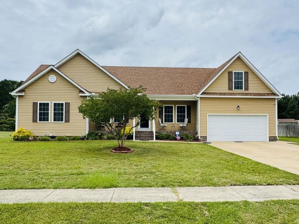 120 Laurel Woods Boulevard , Currituck, NC 27929