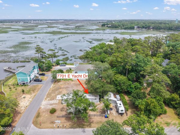 7701 E Yacht Drive, Oak Island, NC 28465