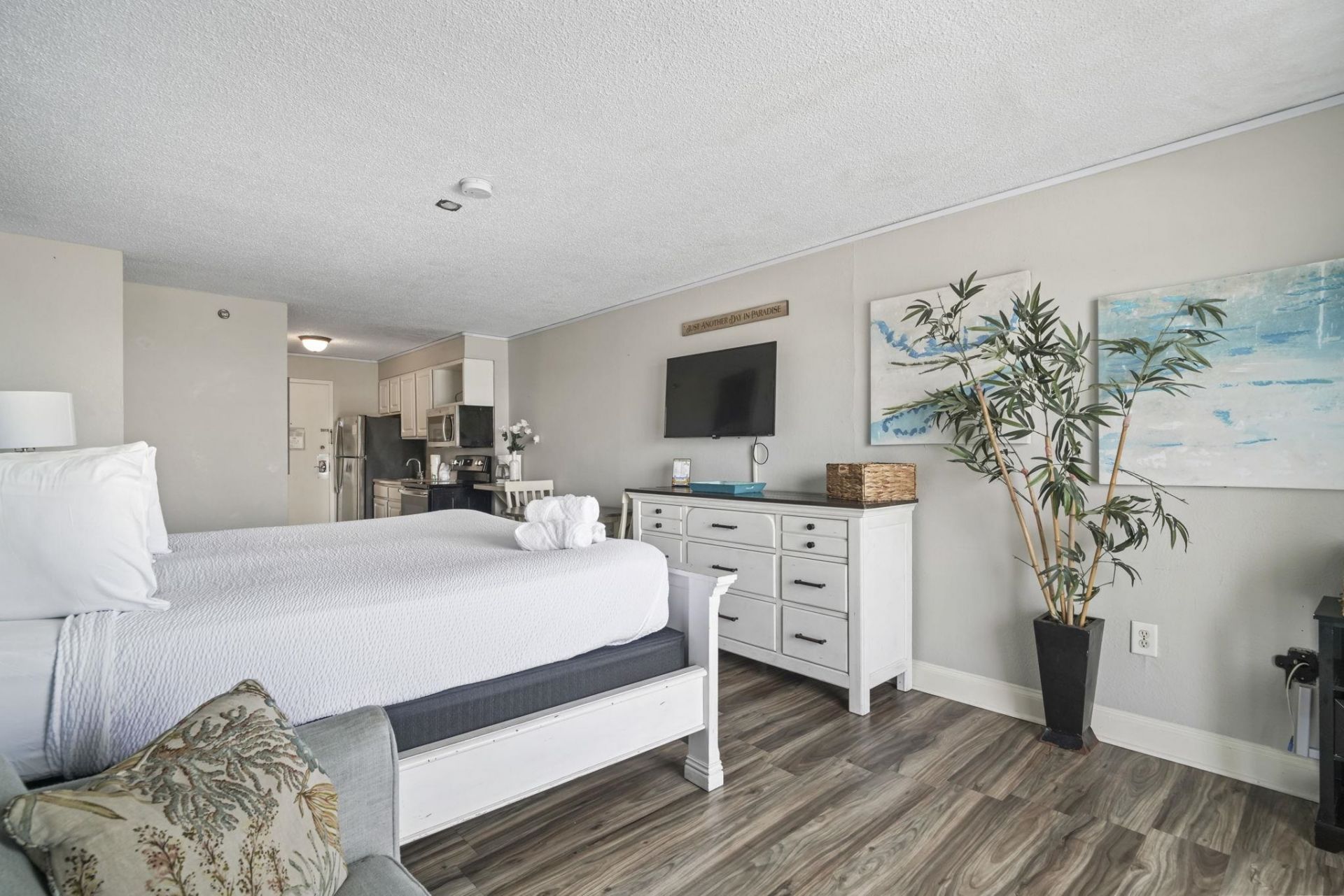 1207 S Ocean Blvd.  Photo 16