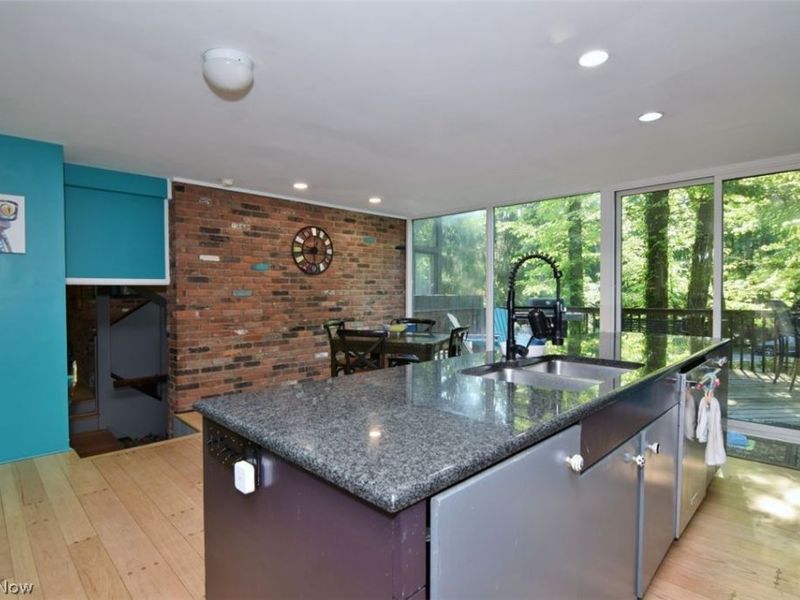 1944 Laurel Hill Drive, South Euclid, OH 44121 Photo 11