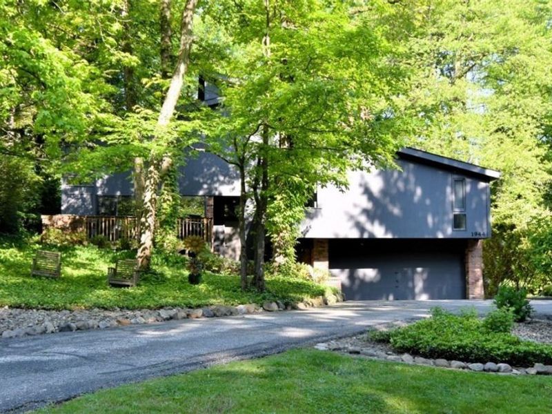 1944 Laurel Hill Drive , South Euclid, OH 44121 Photo 2