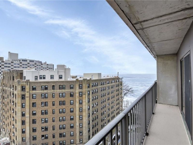 12500 Edgewater Drive , Unit 1202, Lakewood, OH 44107 Photo 21