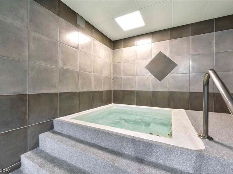 12500 Edgewater Drive , Unit 1202, Lakewood, OH 44107 Photo 31