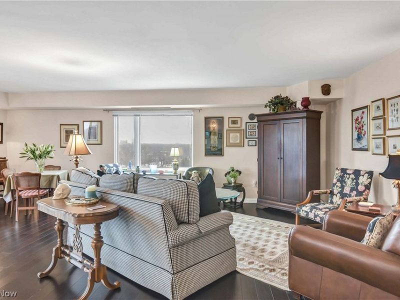 12500 Edgewater Drive , Unit 1202, Lakewood, OH 44107 Photo 4