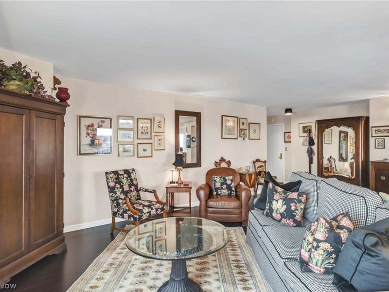 12500 Edgewater Drive , Unit 1202, Lakewood, OH 44107 Photo 6