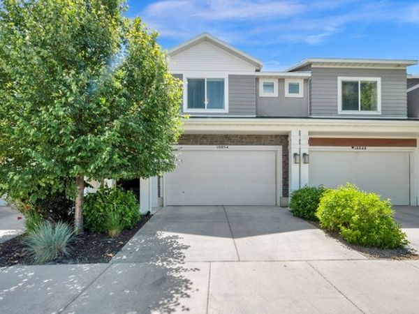 10854 S HARVEST POINT DR W, South Jordan, UT 84009