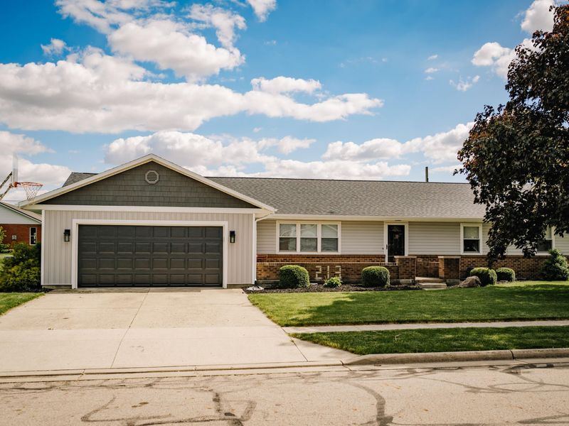 213 West Street, Jackson Center, OH 45334 Photo 1