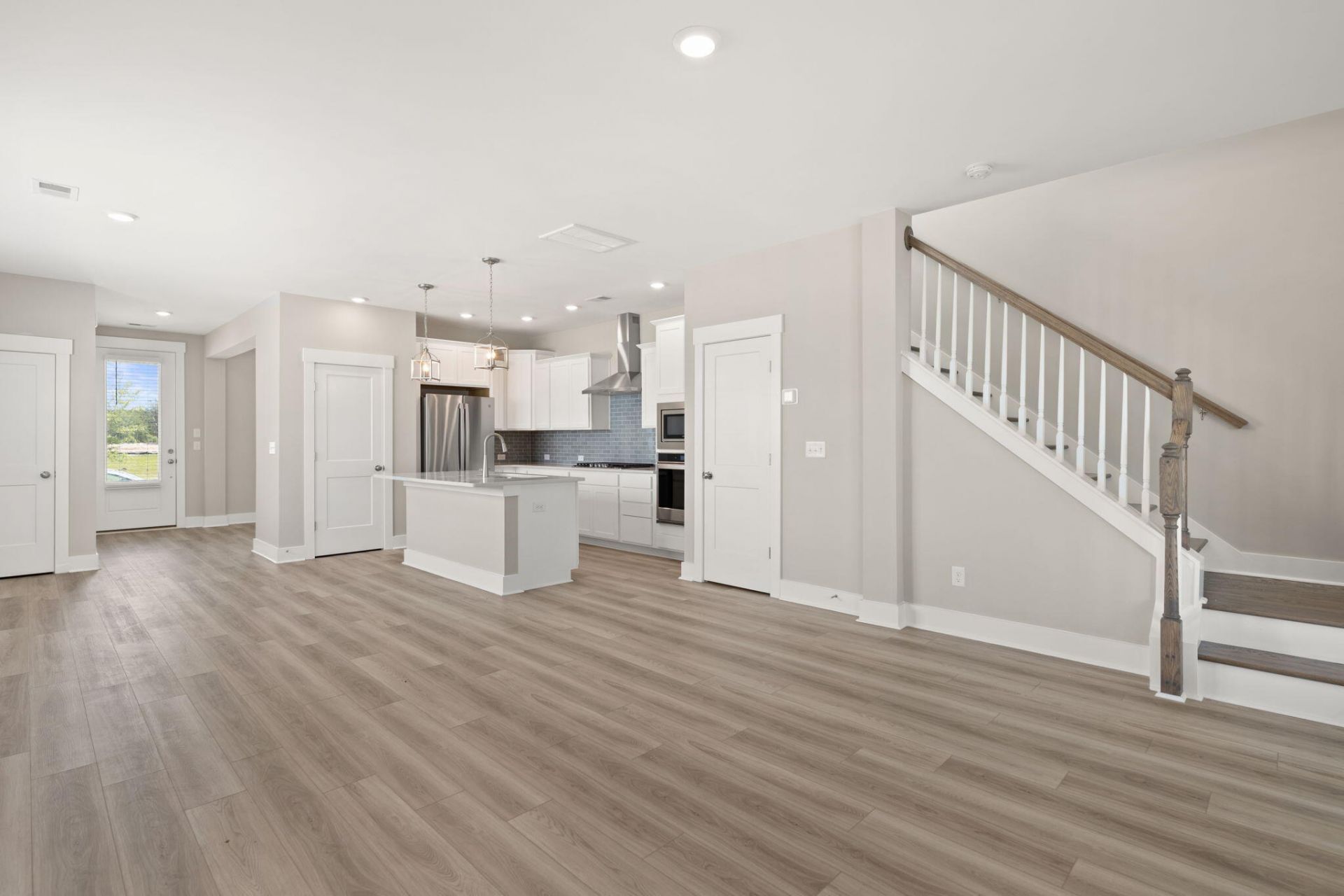 543 Rhythm Street Photo 12