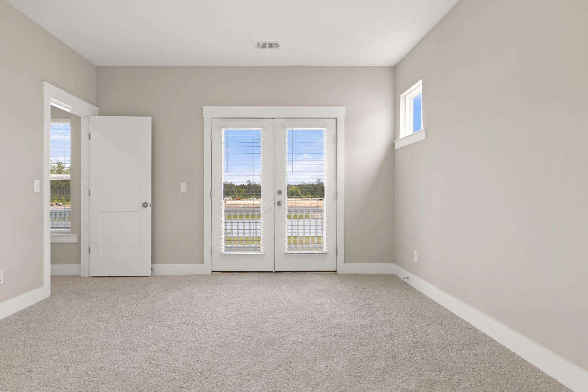 543 Rhythm Street Photo 14